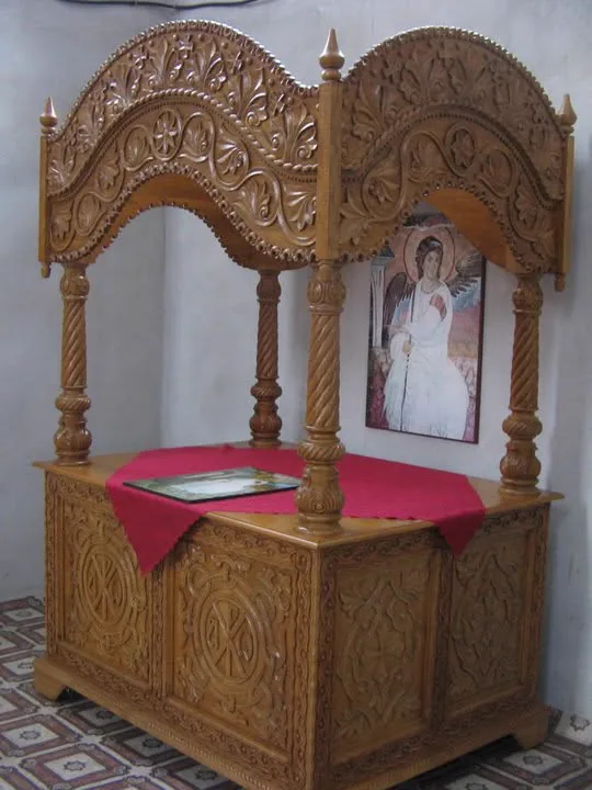Hramovni nameštaj